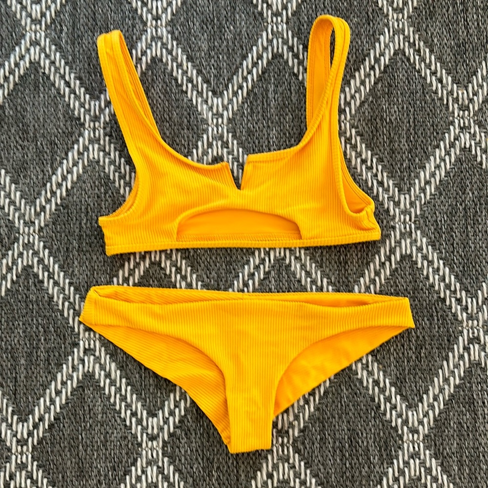 Frankie’s Bikinis Cole Set